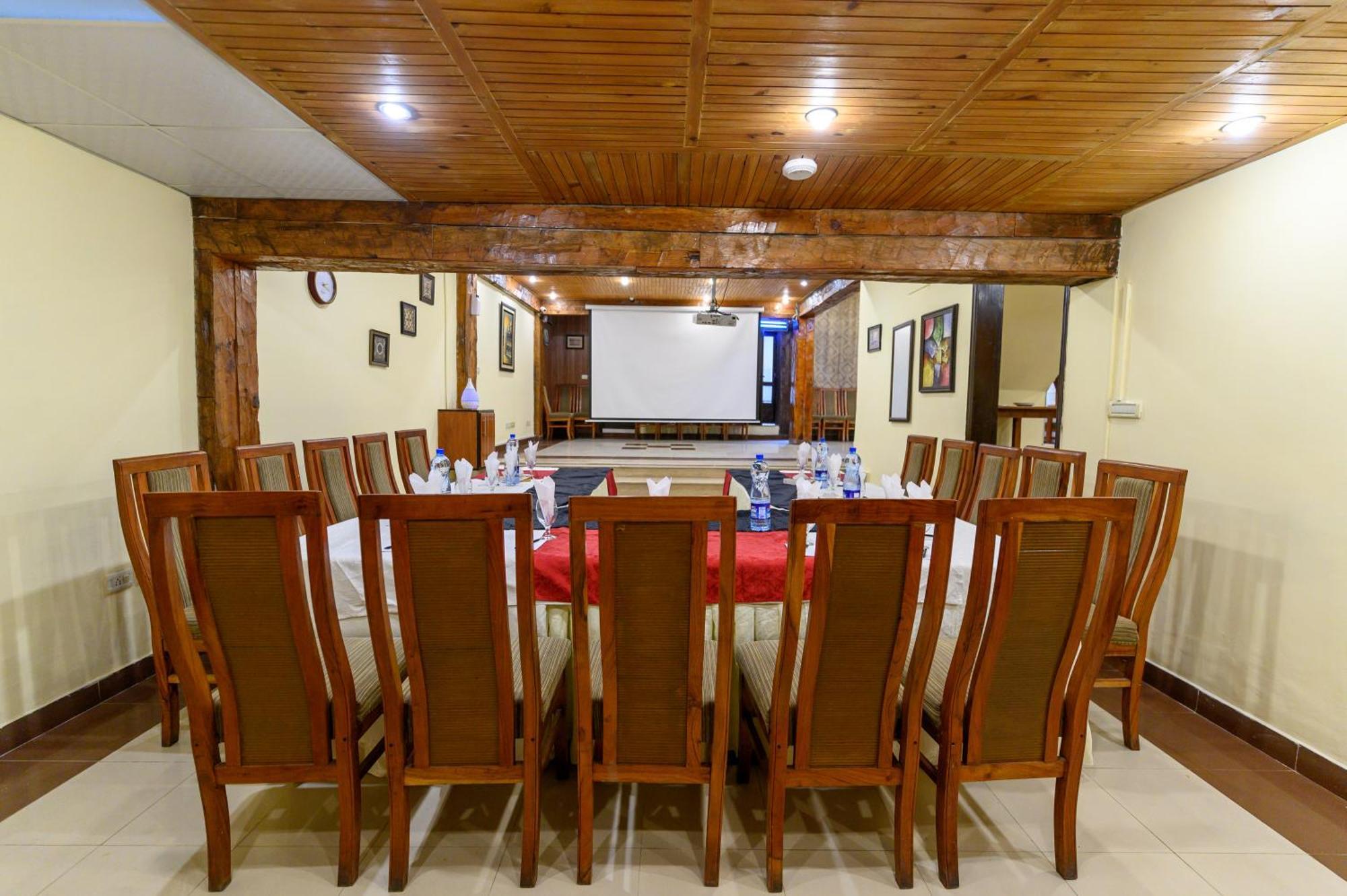 Hotel One Bhurban Муррее Экстерьер фото