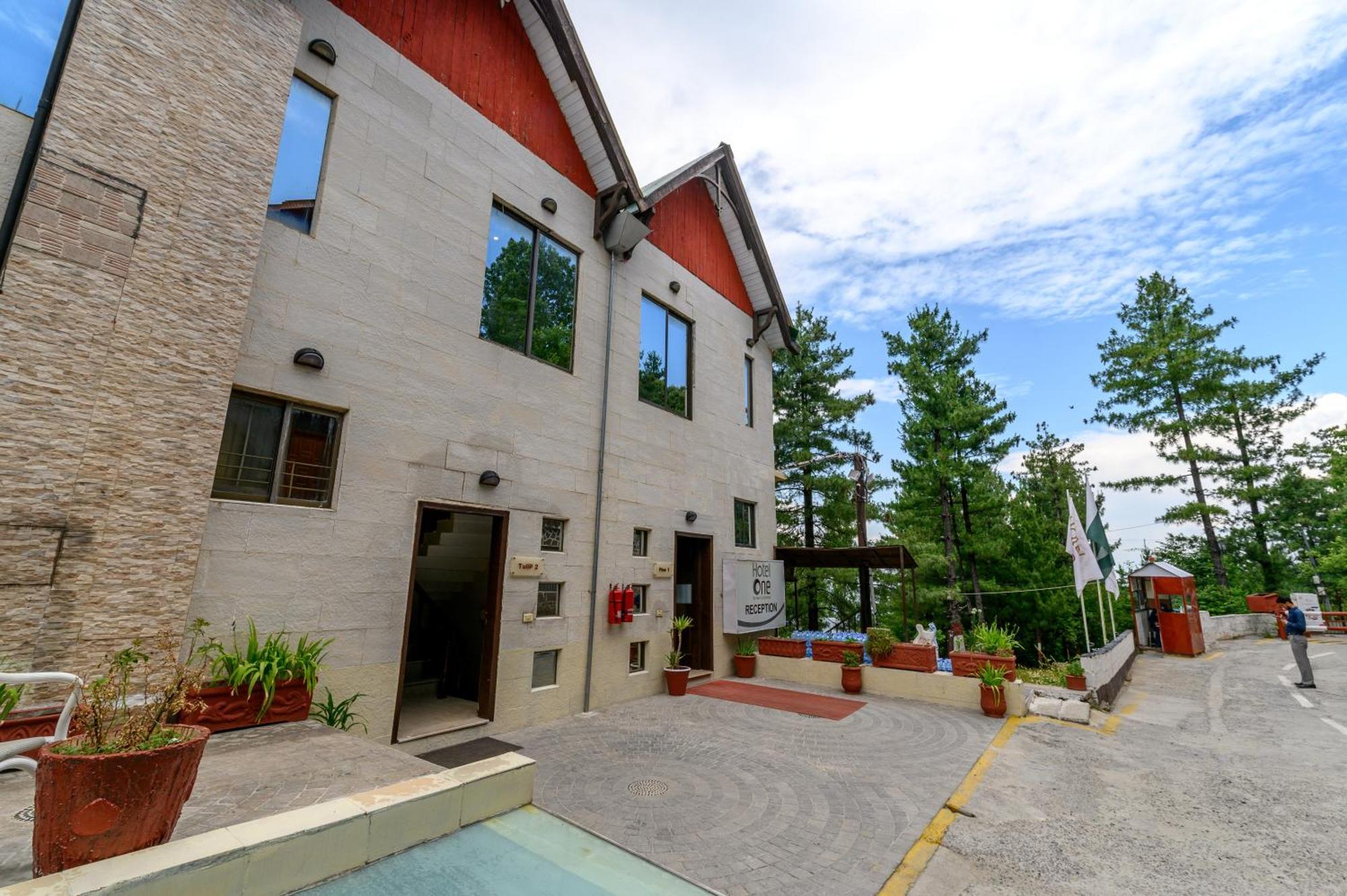 Hotel One Bhurban Муррее Экстерьер фото