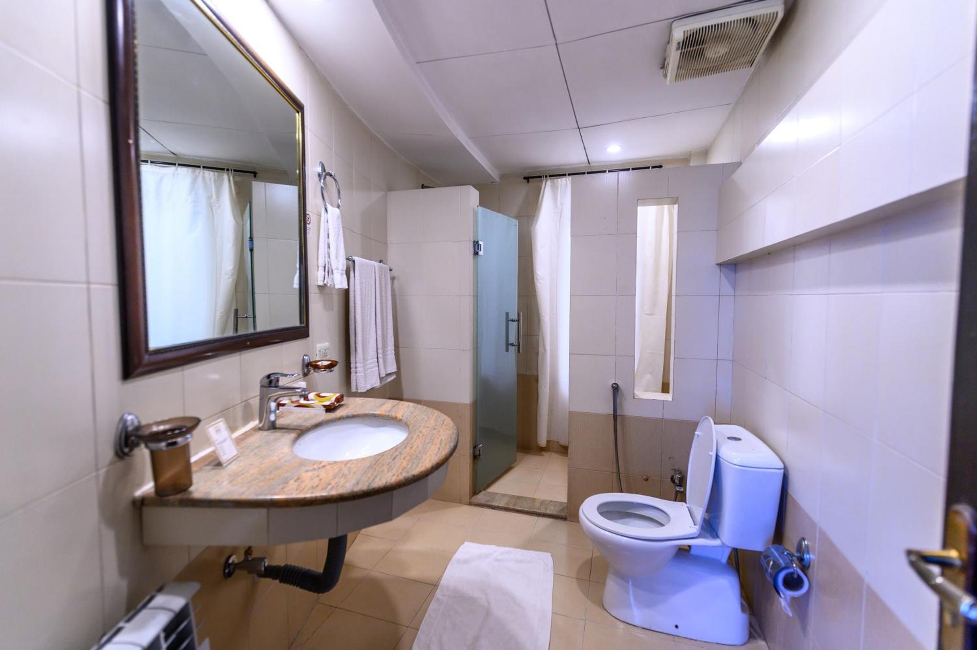 Hotel One Bhurban Муррее Экстерьер фото